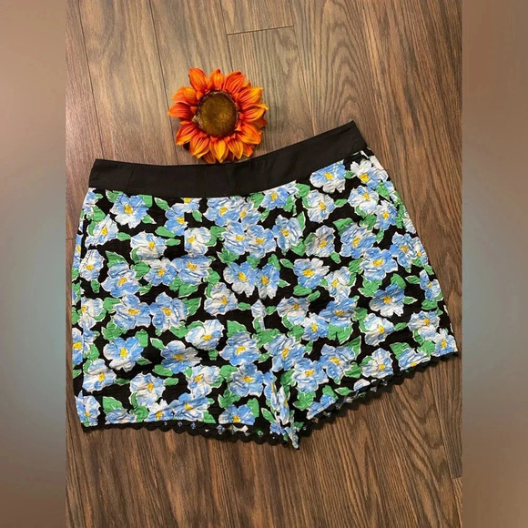🦋B2G1🦋UNIQUE VINTAGE Blue Retro Floral Scalloped High Waisted Shorts NWOT - Picture 3 of 8